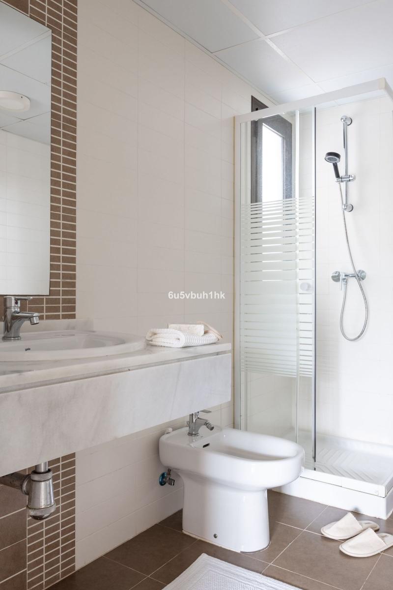 m_resales_15