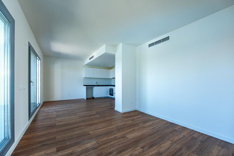 m_resales_8