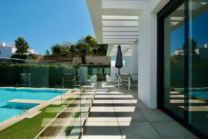 m_resales_20