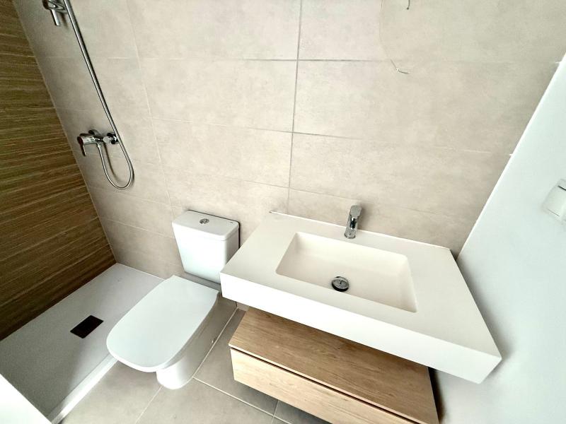 m_resales_16