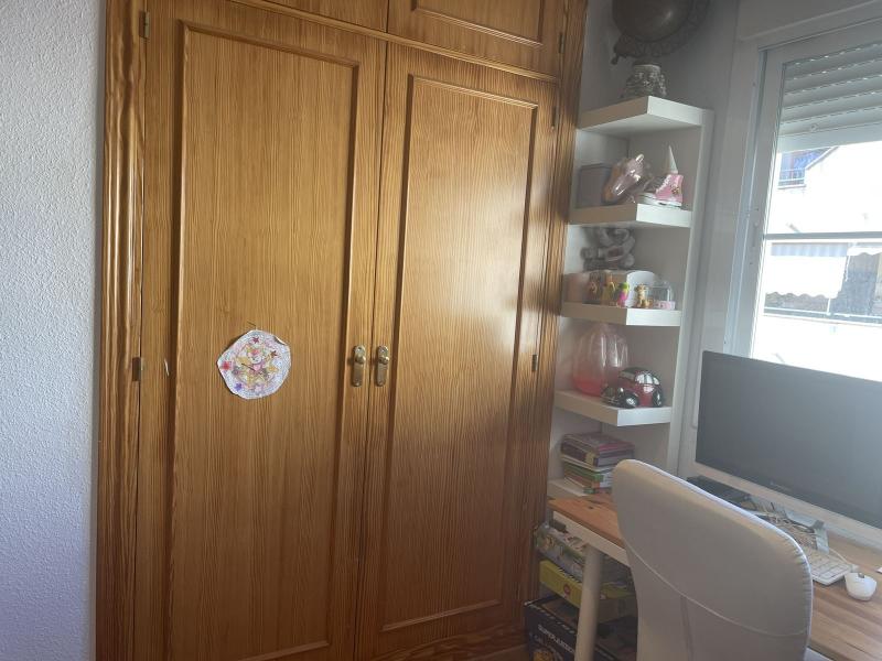 m_resales_15