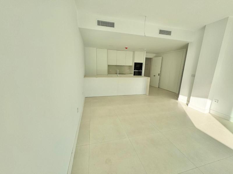 m_resales_4