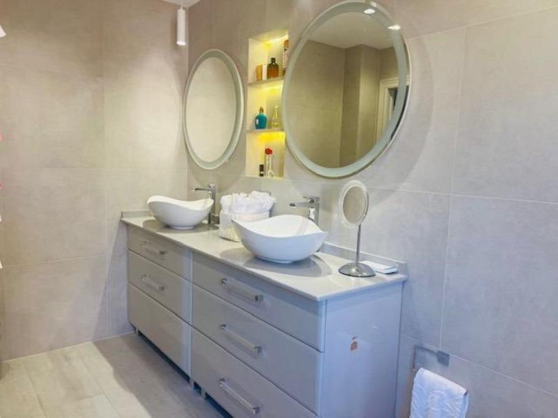 m_resales_9