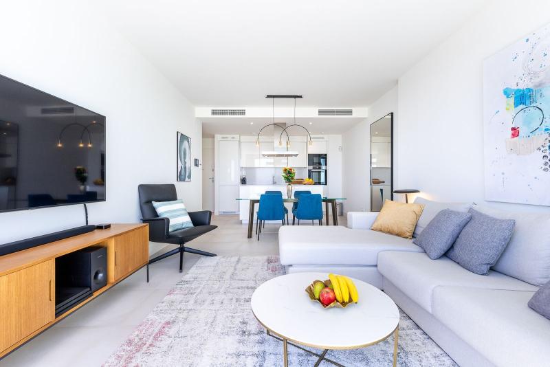 m_resales_9