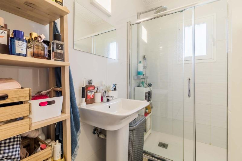 m_resales_13