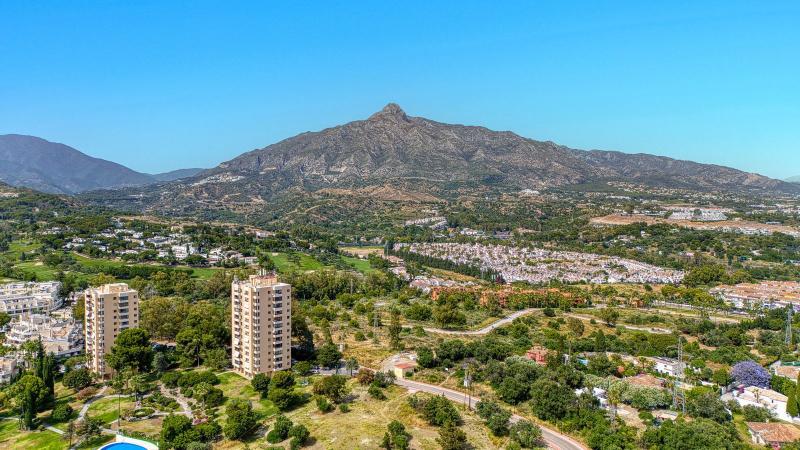 m_resales_7