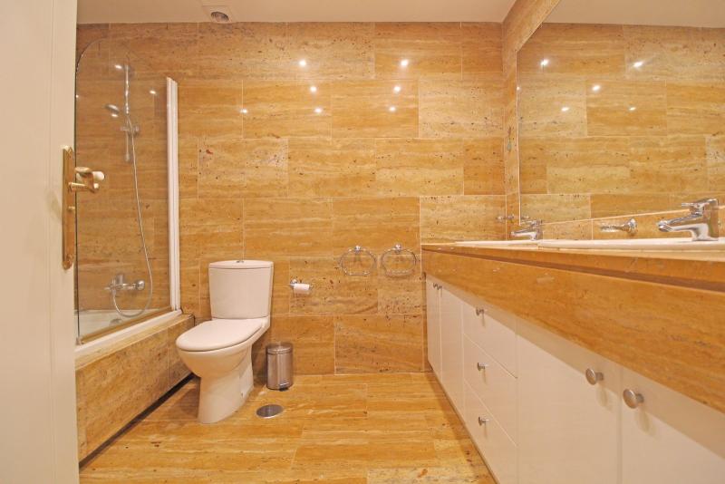 m_resales_14