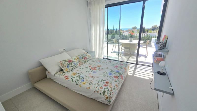 m_resales_19