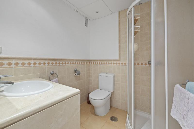 m_resales_19