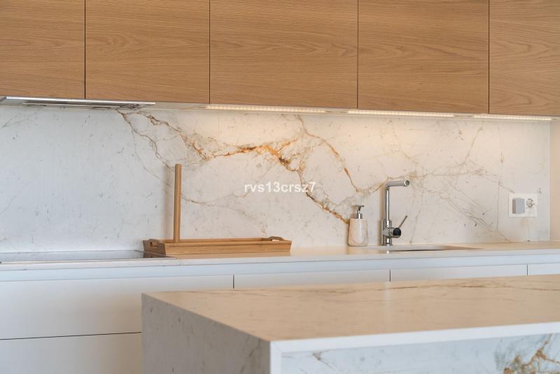 m_resales_18