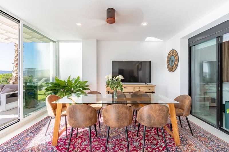 m_resales_14