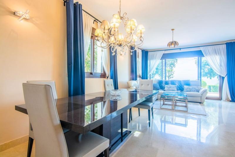 m_resales_14
