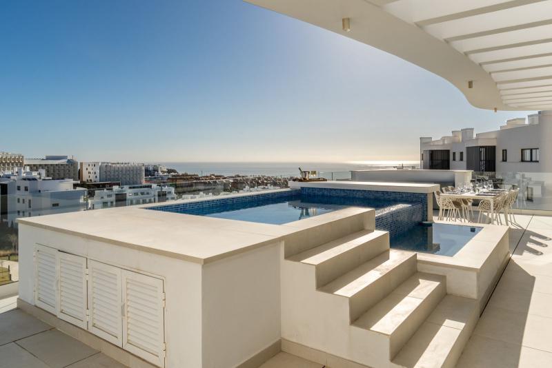 m_resales_1