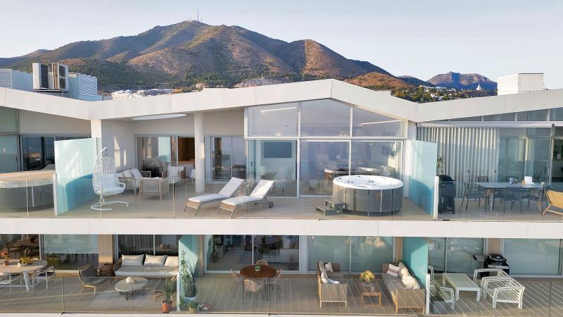 m_resales_2