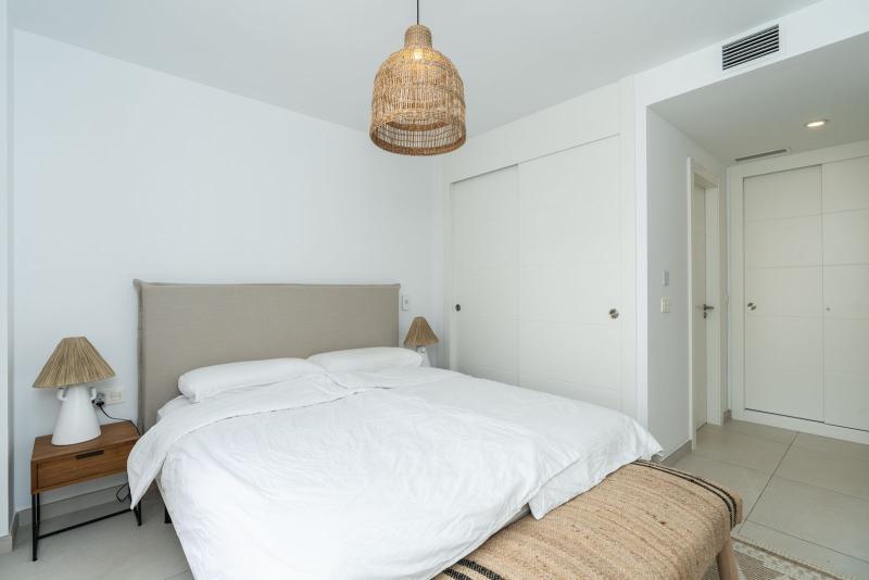 m_resales_19