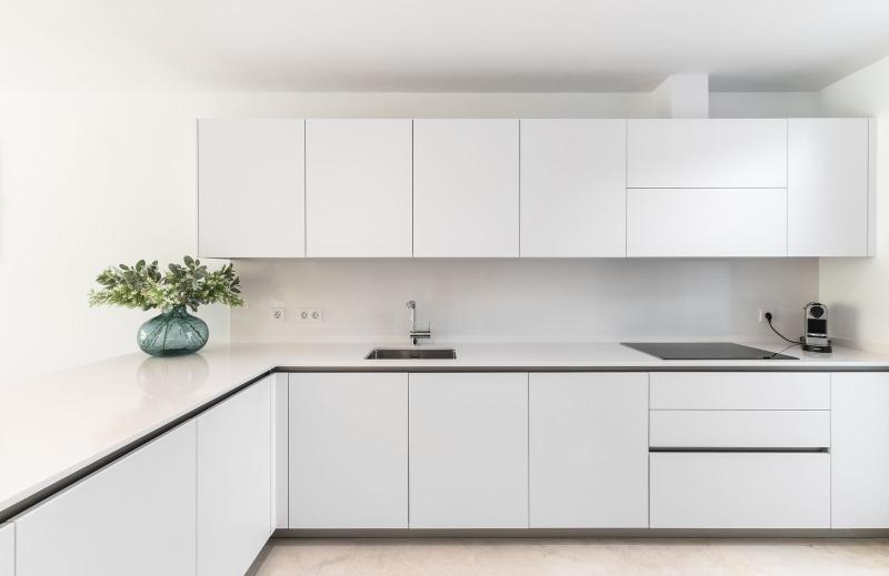 m_resales_15