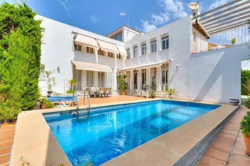 m_resales_2