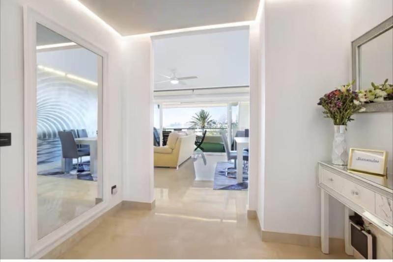 m_resales_8