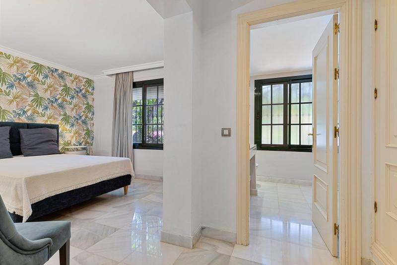 m_resales_15
