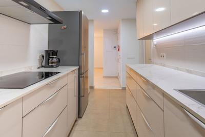 m_resales_7