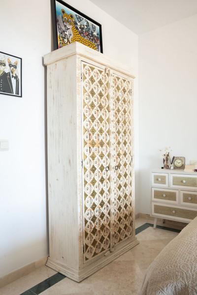 m_resales_16