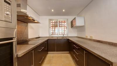 m_resales_4