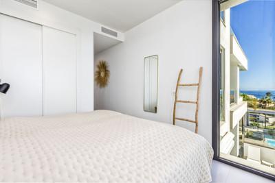 m_resales_15