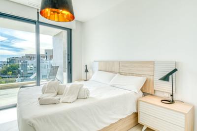 m_resales_17