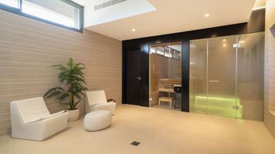m_resales_17