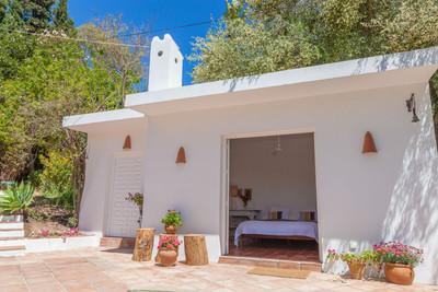 m_resales_19