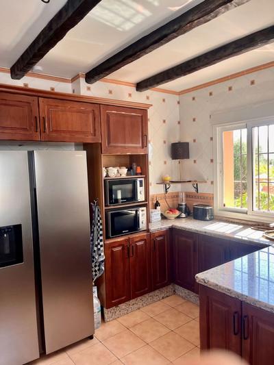 m_resales_8