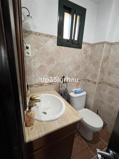 m_resales_10
