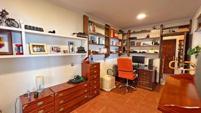 m_resales_12