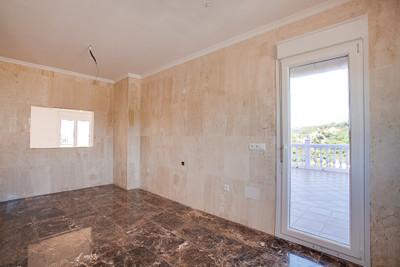 m_resales_8