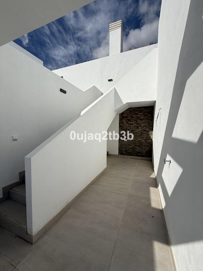 m_resales_8