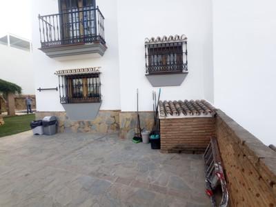 m_resales_18