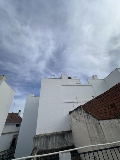 m_resales_12