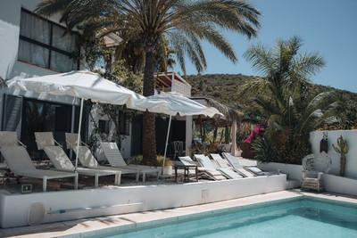 m_resales_4