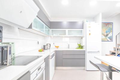 m_resales_9