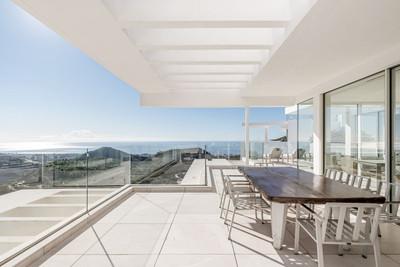 m_resales_15