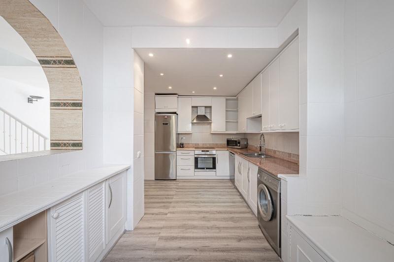 m_dc47b23b2360339574fbf8cfc29ae682