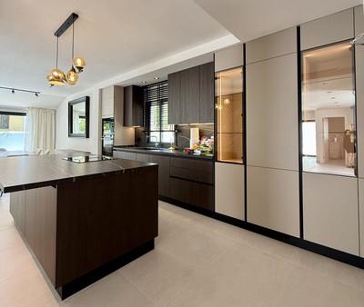 m_resales_8