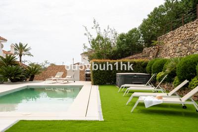 m_resales_5