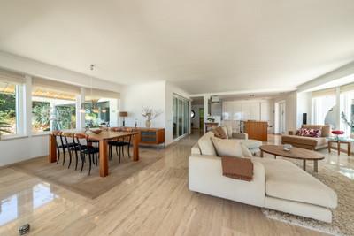 m_resales_7