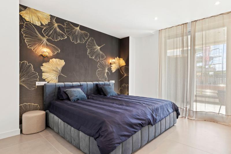 m_1439cdd1-ea76-4bee-a70a-14d7d85f02d5