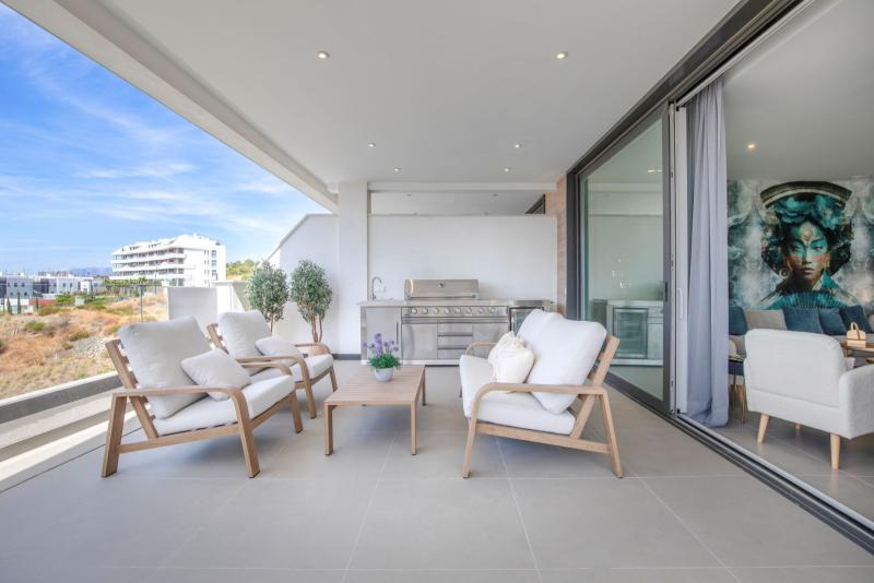 m_c56e2026-bff5-4e65-be54-355f4b960740