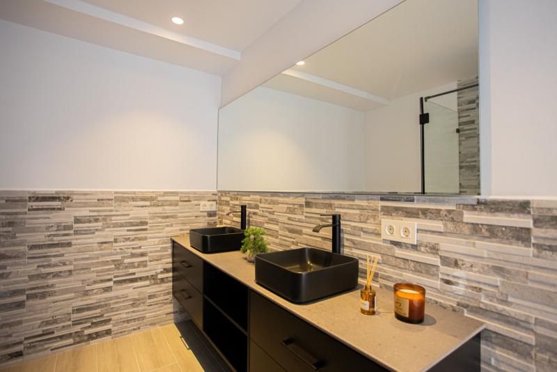 m_c62bf42c0be897f9b3b54cc820253d5a