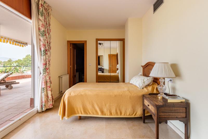 m_91e5f738766637e940278c3580ee39b2