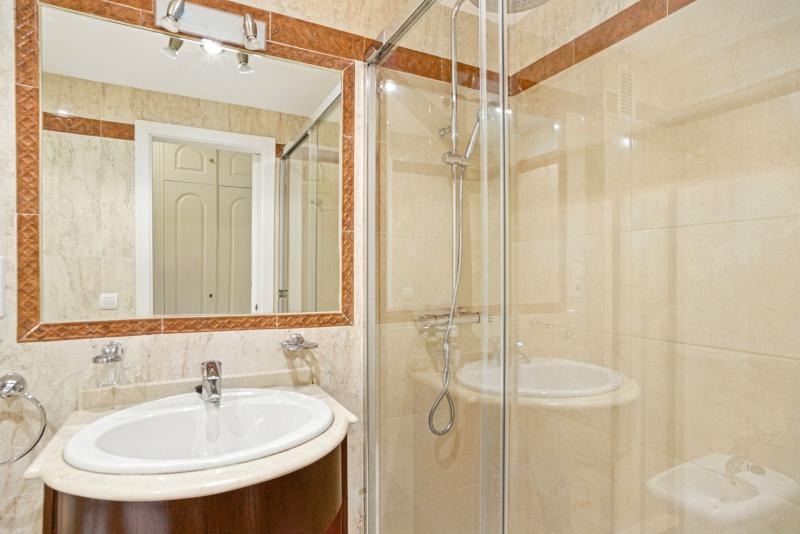 m_b2c479560610bf5fc5fbd7c2529fb0cd