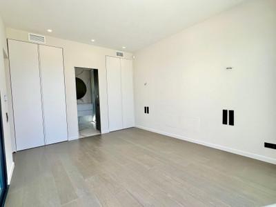 m_resales_19